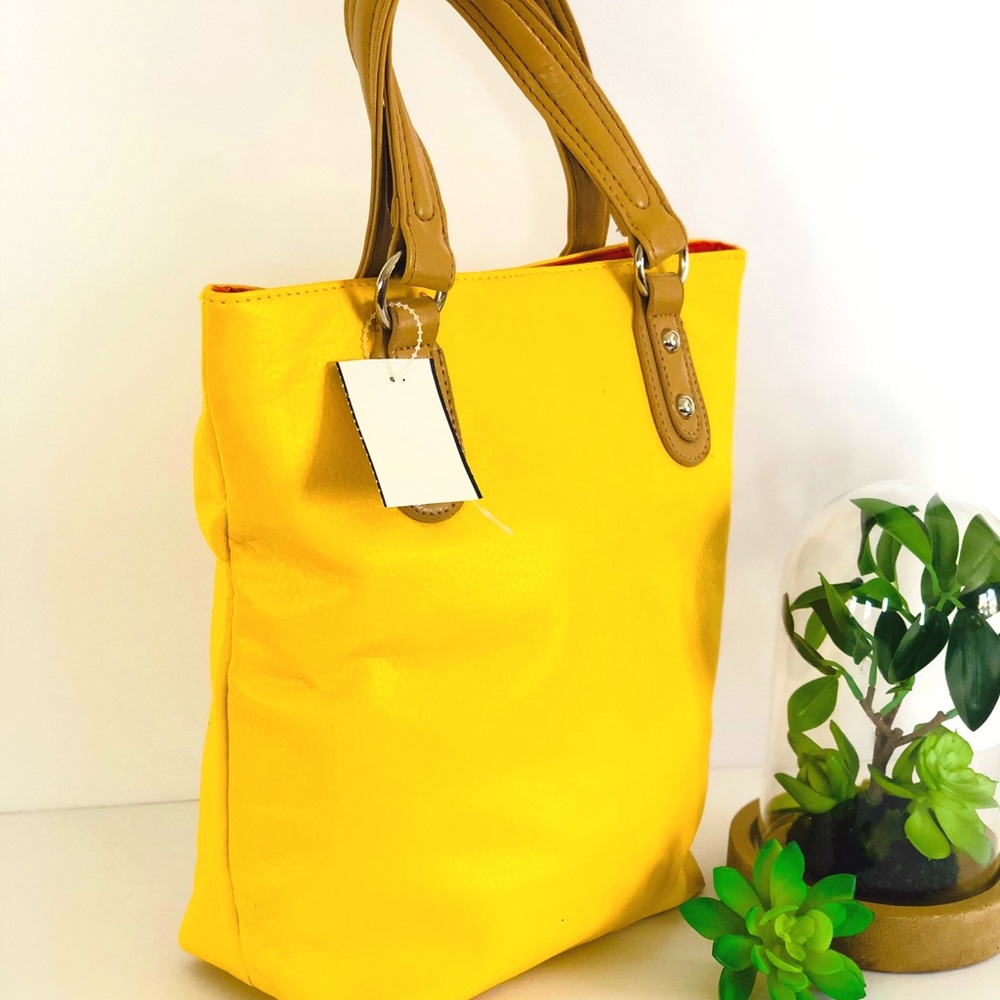 NWT Beautiful Yellow/Orange Tote Handbag, purse,